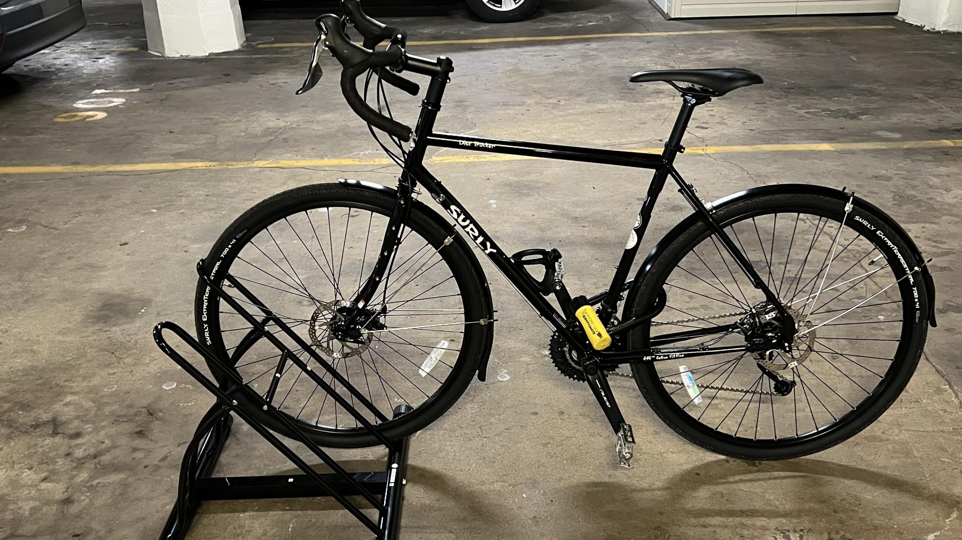 Surly Disc Trucker /700 Black