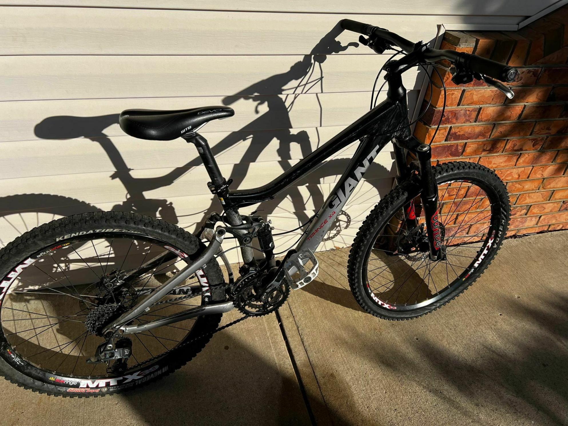 2009 Giant Trance X4 Black