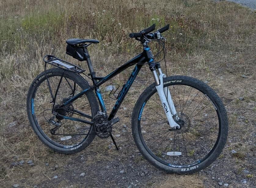 2013 Norco Bikes Charger 9.3 Black, Blue, and White