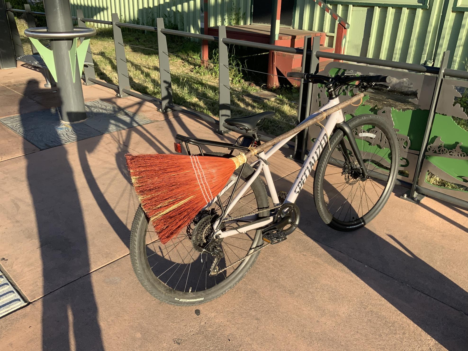 2021 Specialized Sirrus X 2.0 White