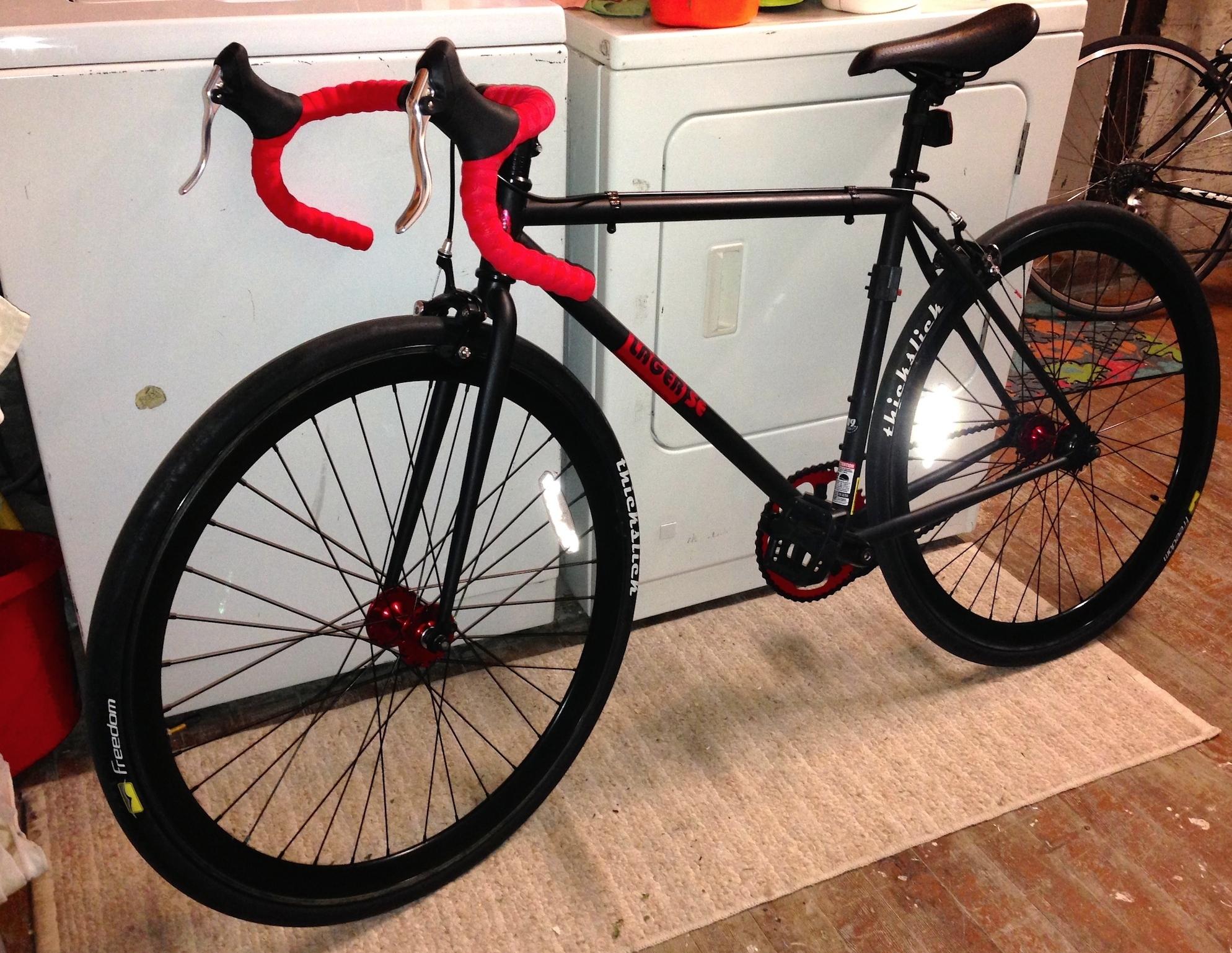 2014 SE Bikes Lager 4  Black and Red