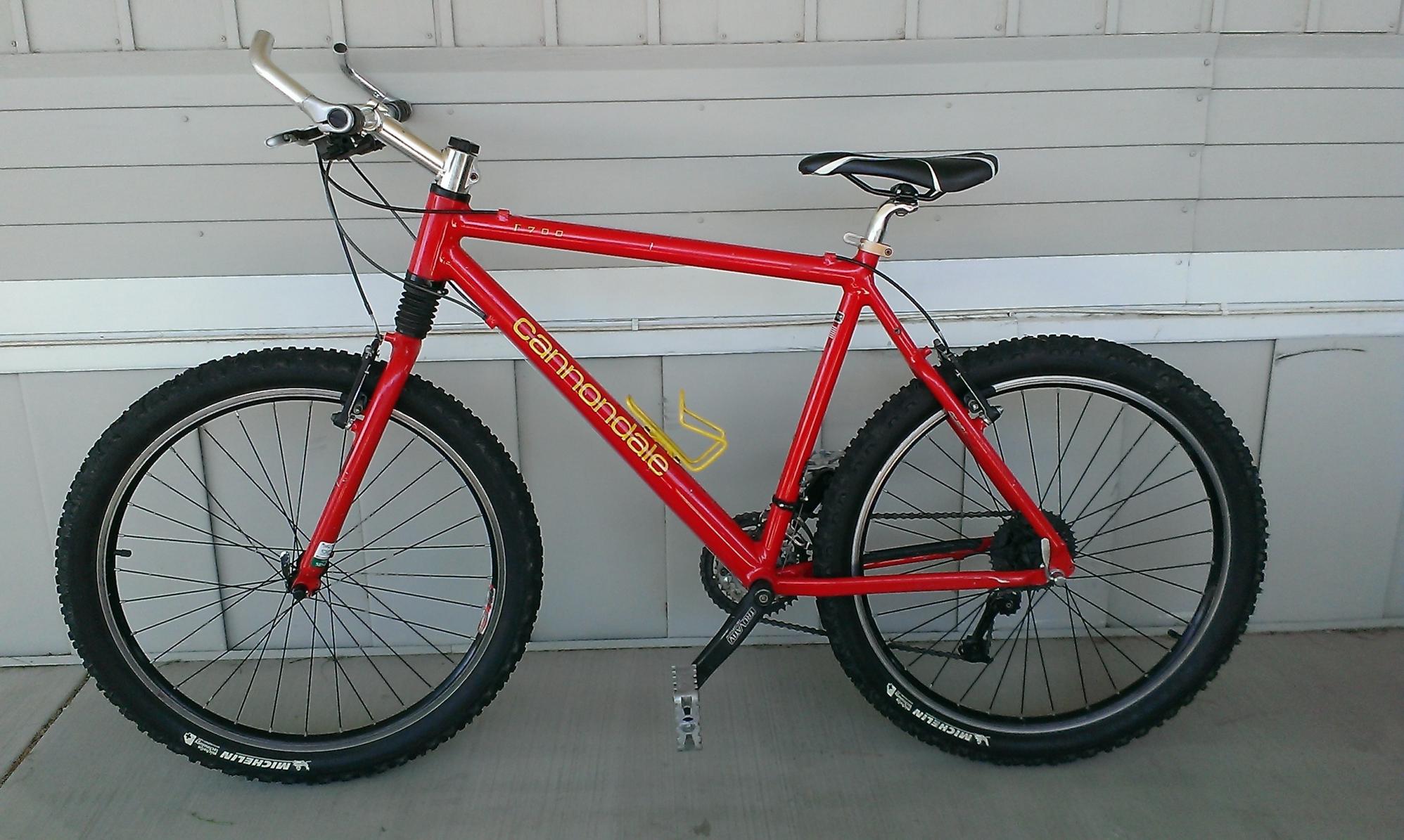 2000 Cannondale f700 Red