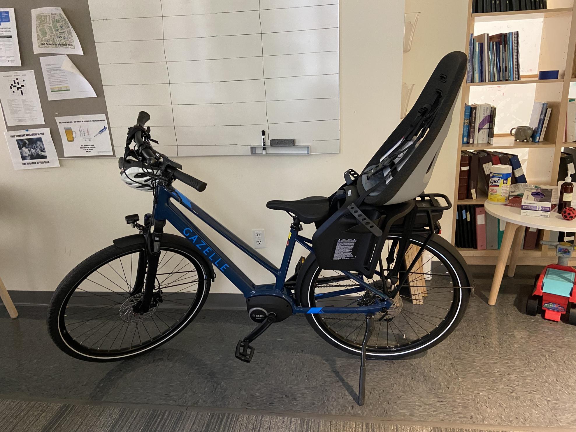 2023 Gazelle Medeo T9 City Blue