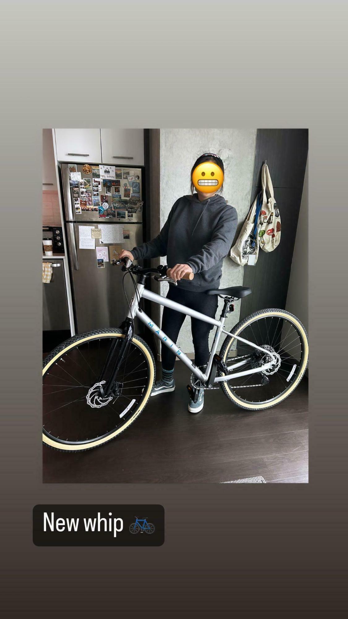 2022 Marin Bikes Kentfield 2 Silver, gray or bare metal
