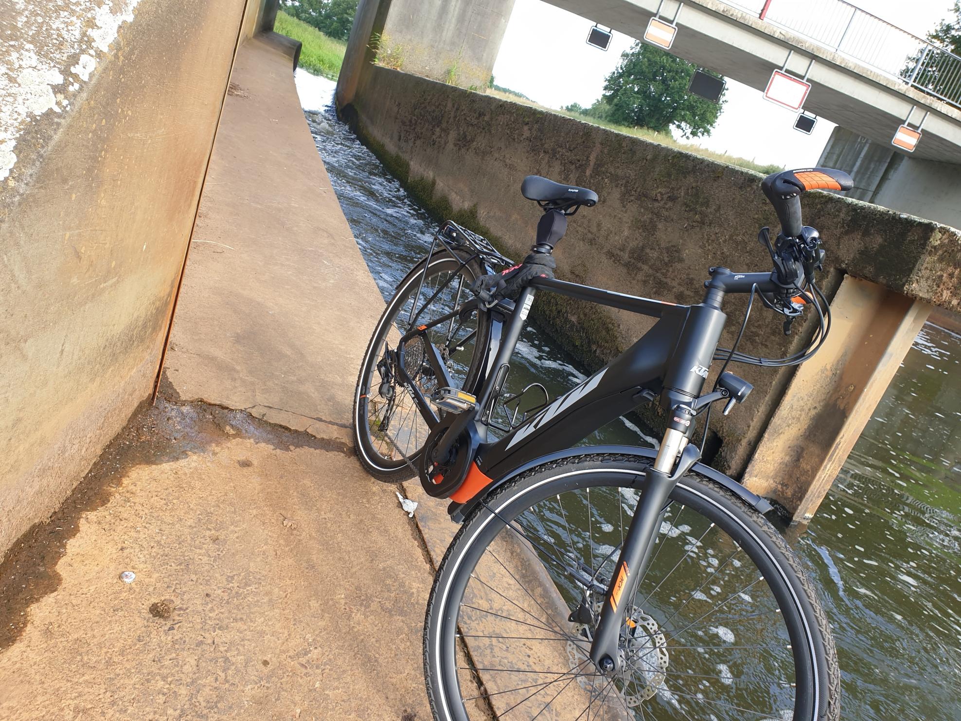 2020 KTM Herren Black