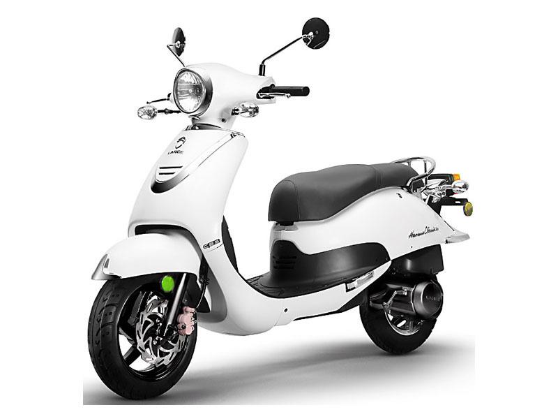 2023 Lance e-scooter White