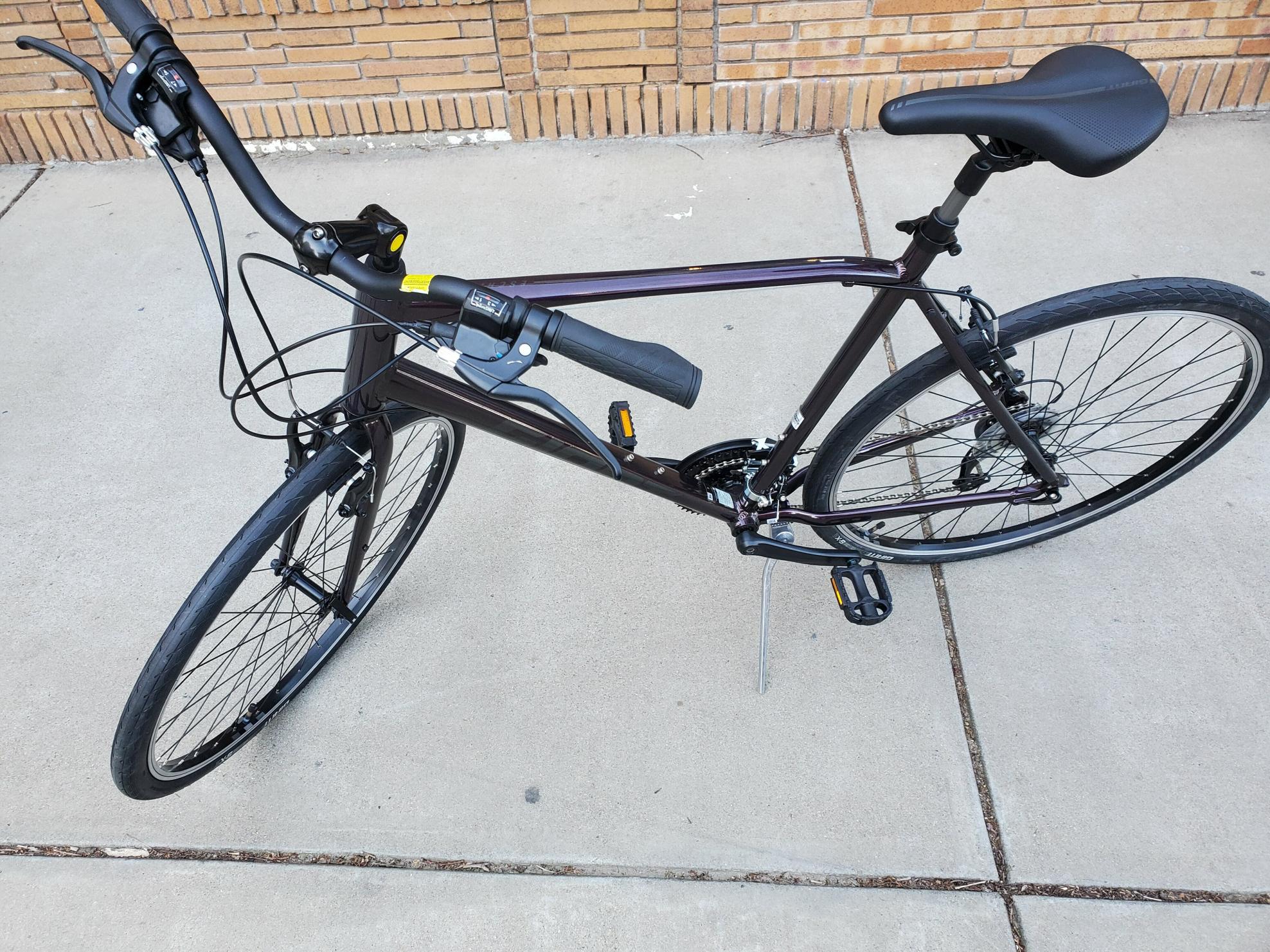 2021 Giant Escape 3 Comfort Purple