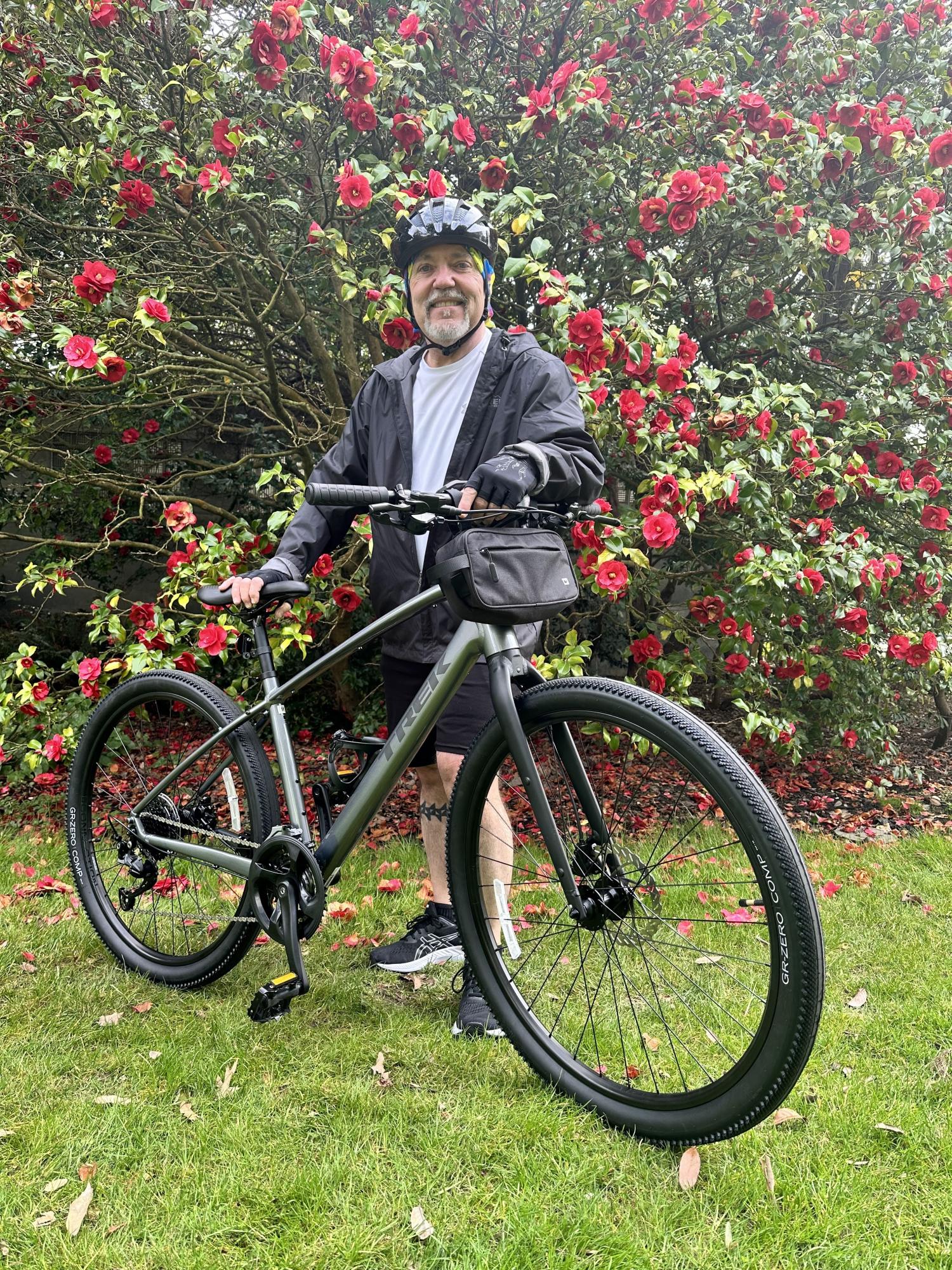 2022 Trek Dual Sport 2 Silver, gray or bare metal