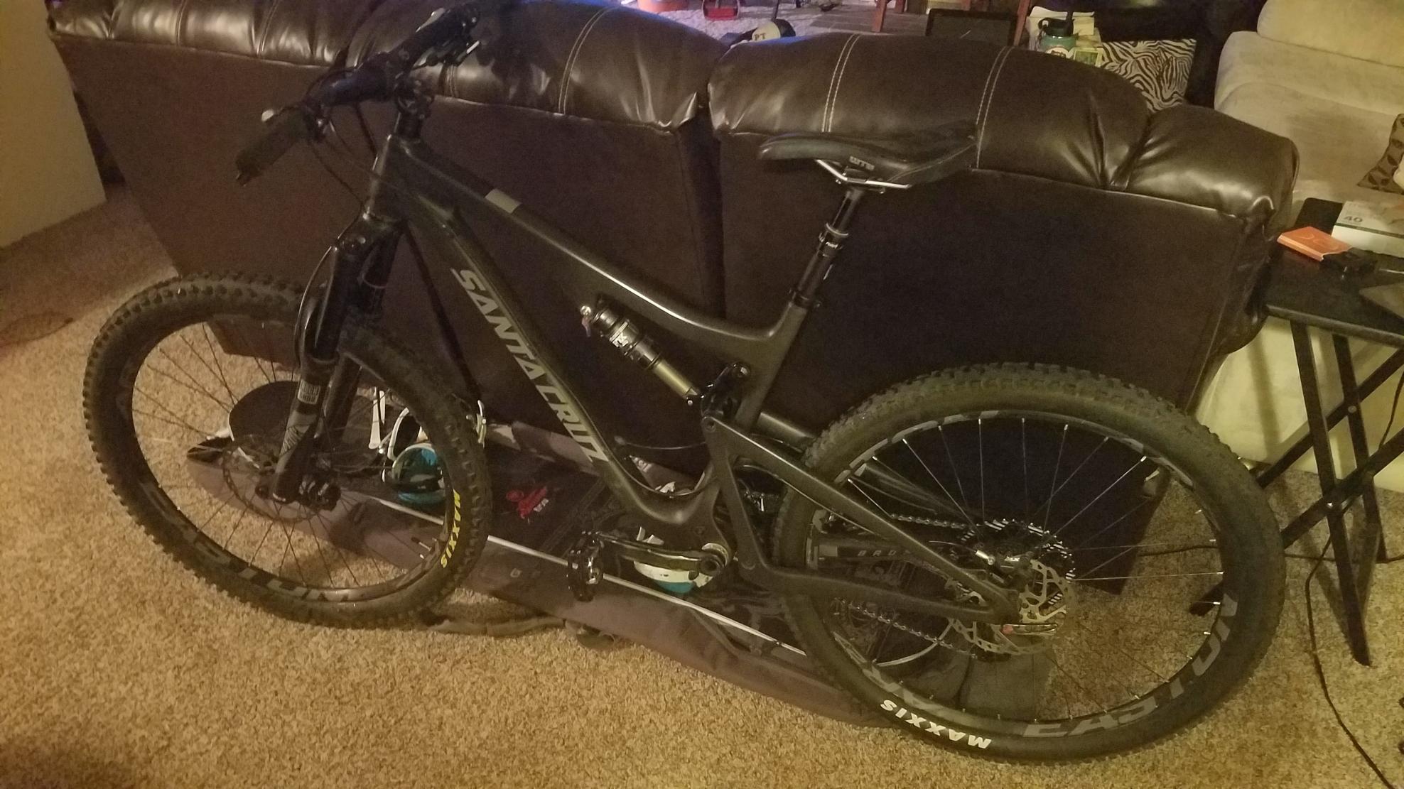 2025 Santa Cruz Bronson Black