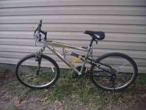 2003 Mongoose DXR  Black