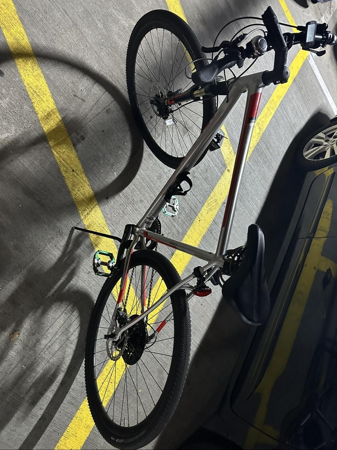 2014 Specialized Crosstrail Pro Disc Silver, gray or bare metal and Red