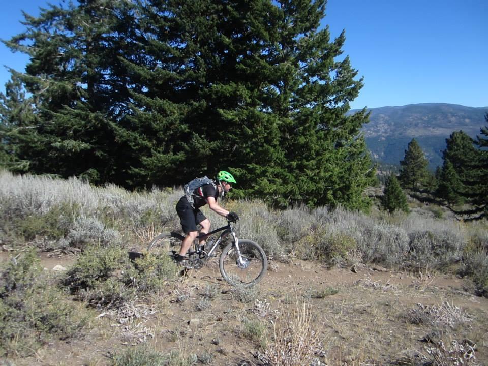 2013 Diamondback Sortie Black, White, and Red