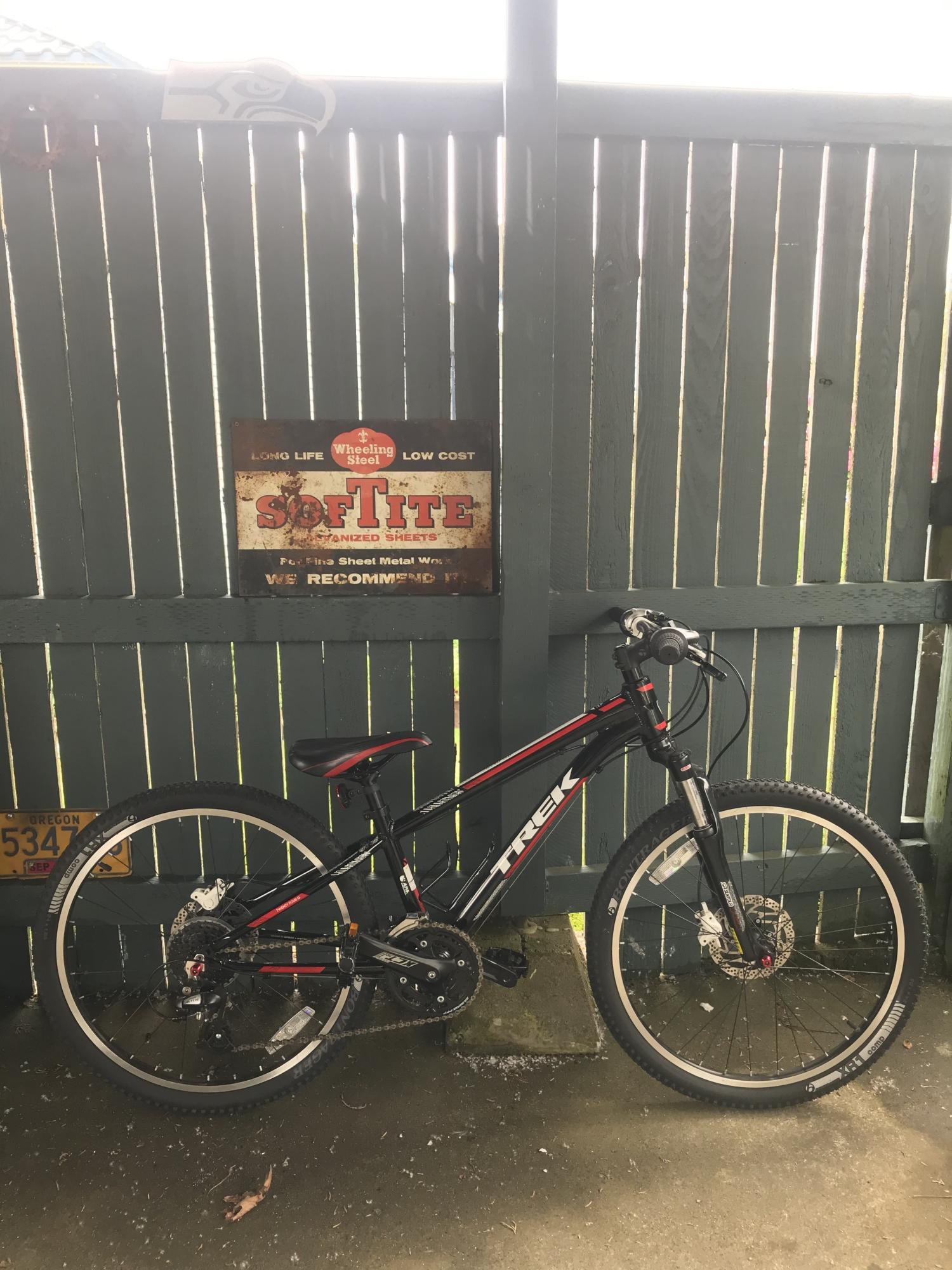 Trek Superfly 24D Black