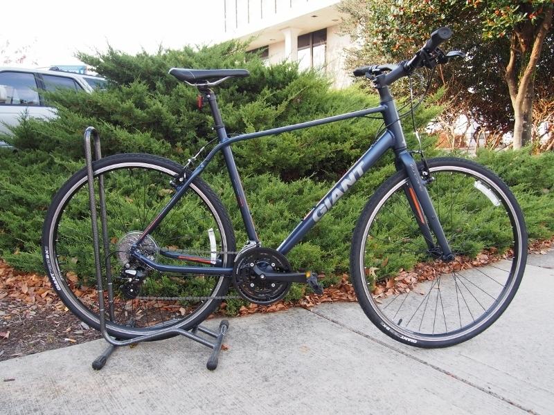 2015 Giant Escape Black