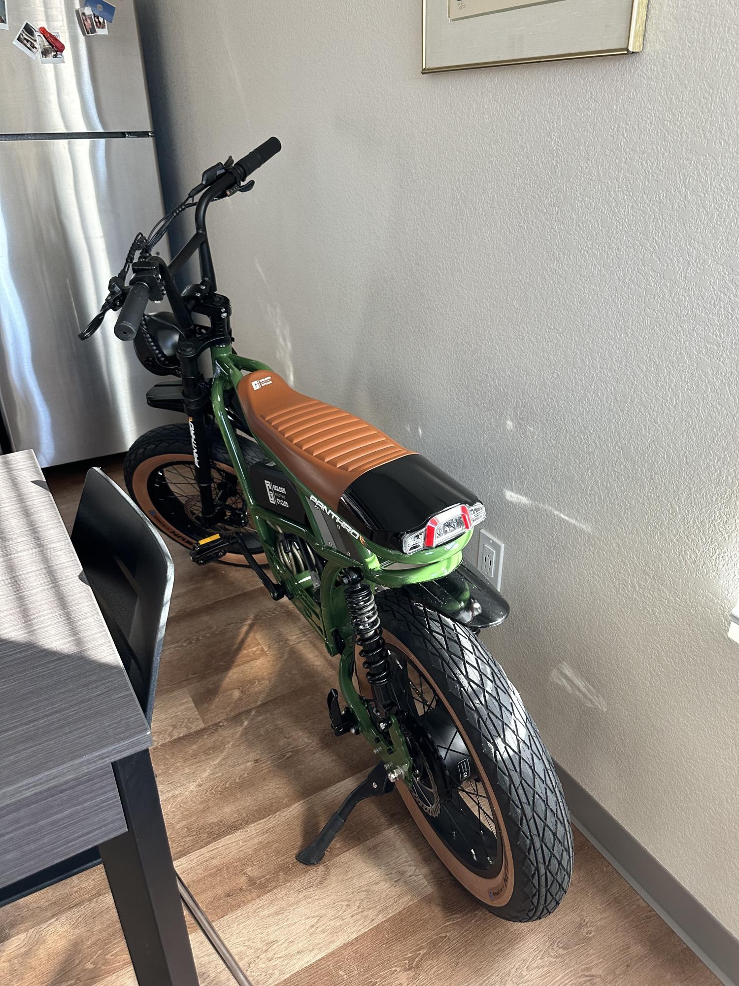 Golden Cycles Panthro Green