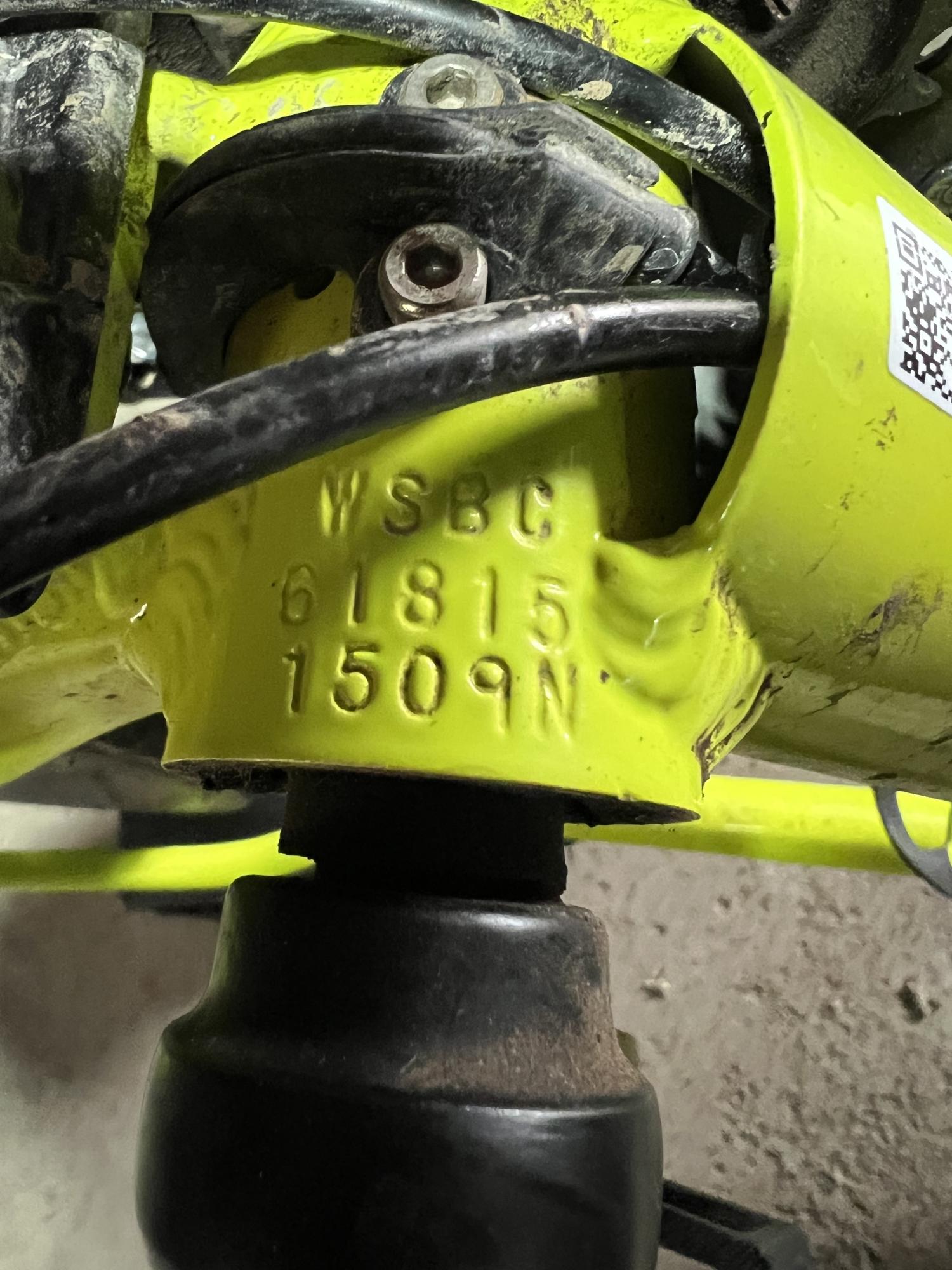 2019 Specialized Rockhopper Men Sport 29 Yellow or Gold