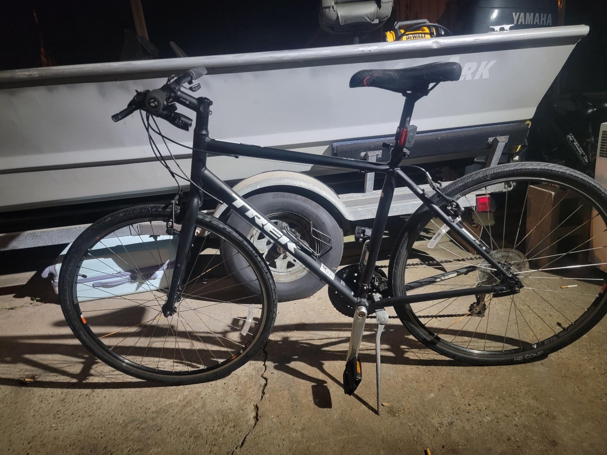 2022 Trek Fx 2 Black