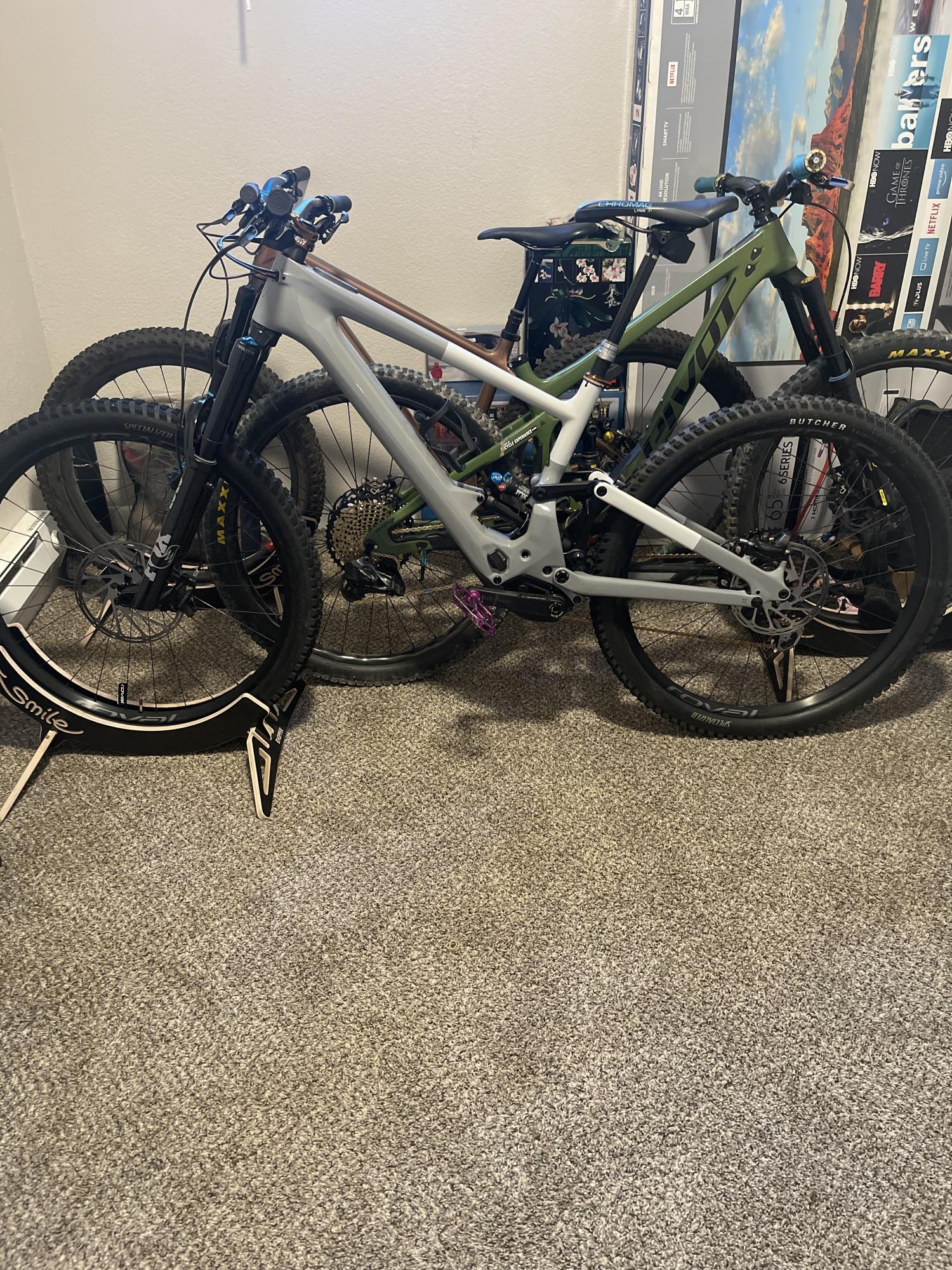 2022 Specialized Kenevo SL expert White