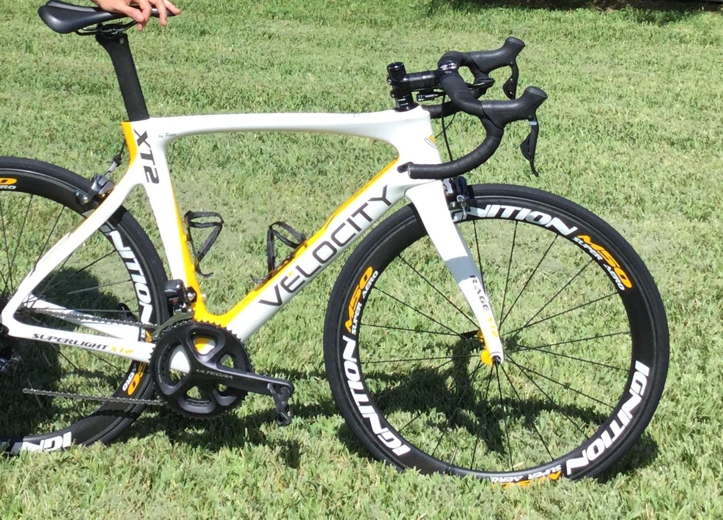 2017 Velocity White and Yellow or Gold