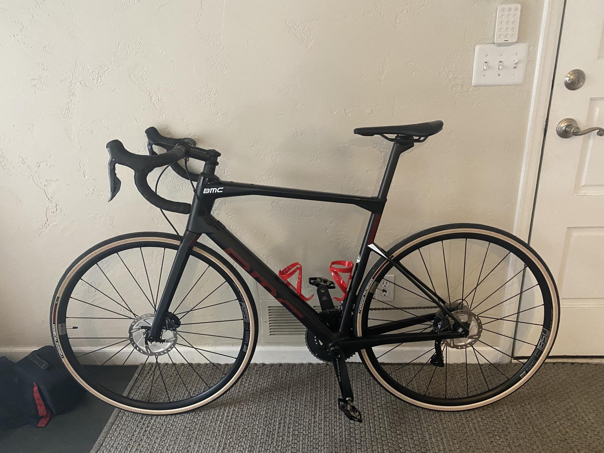 2021 BMC Roadmachine Black and Red