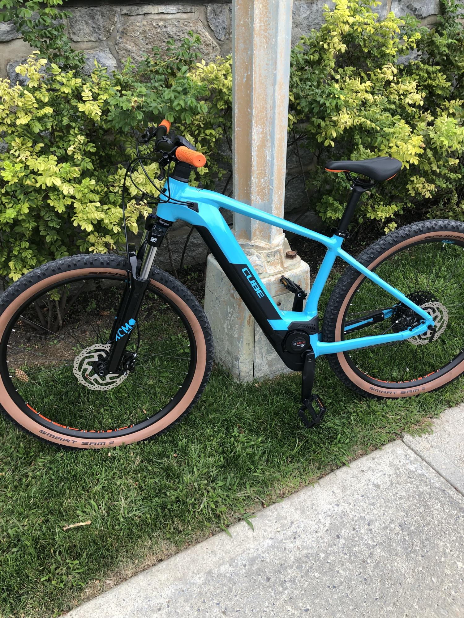2021 Cube Réaction Hybrid pro 500 Blue