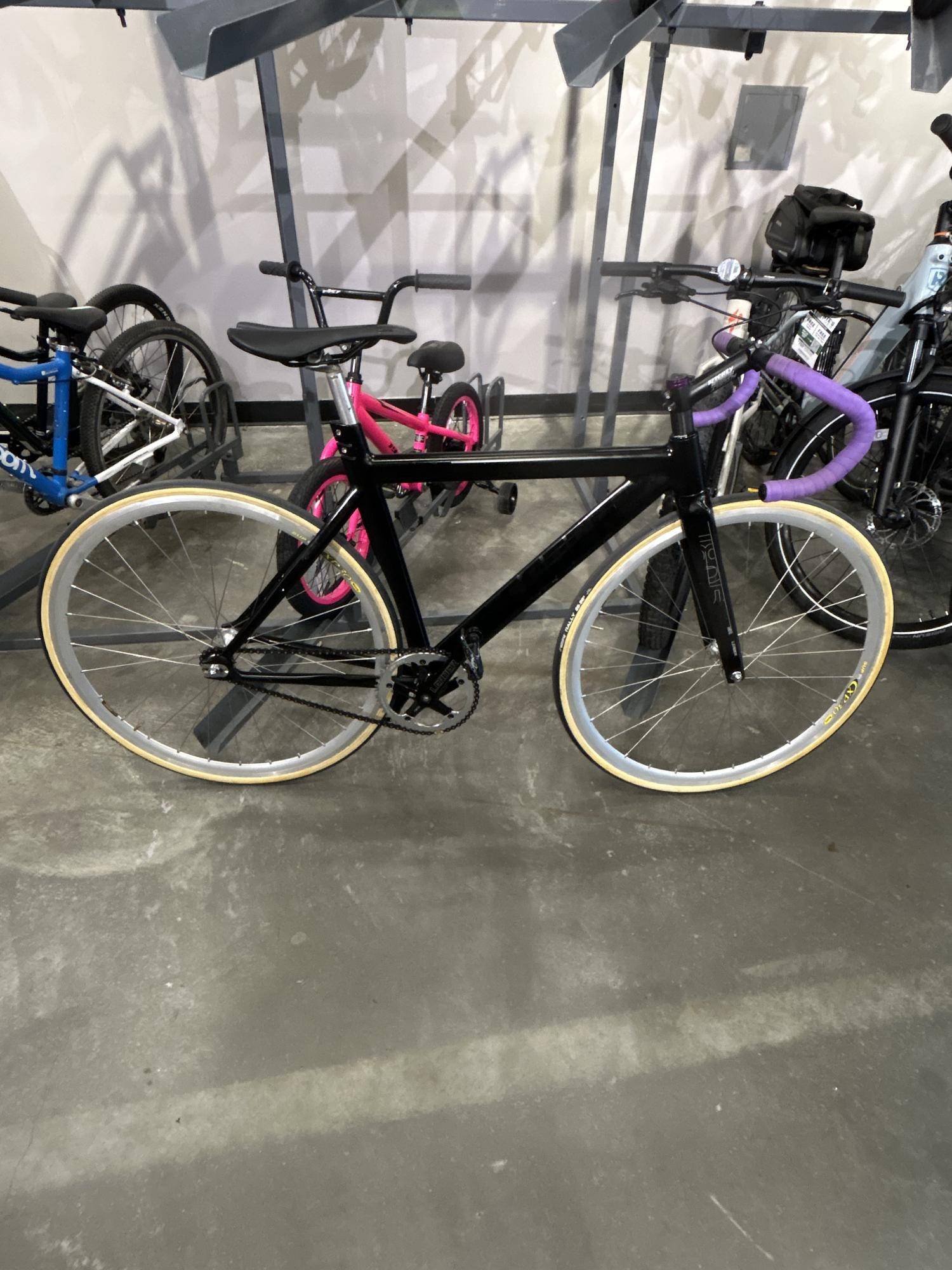 2018 Leader Bikes 725 Black