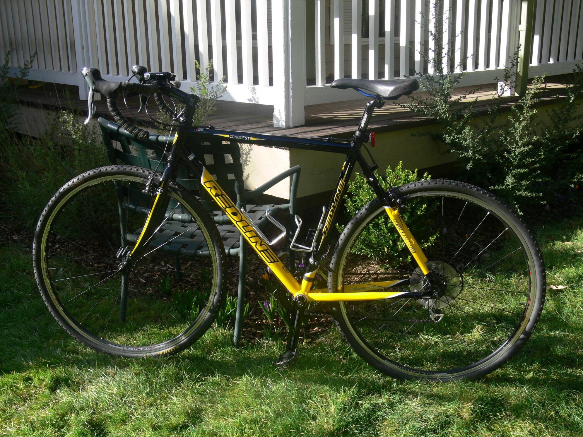 Redline Conquest Black and Yellow or Gold