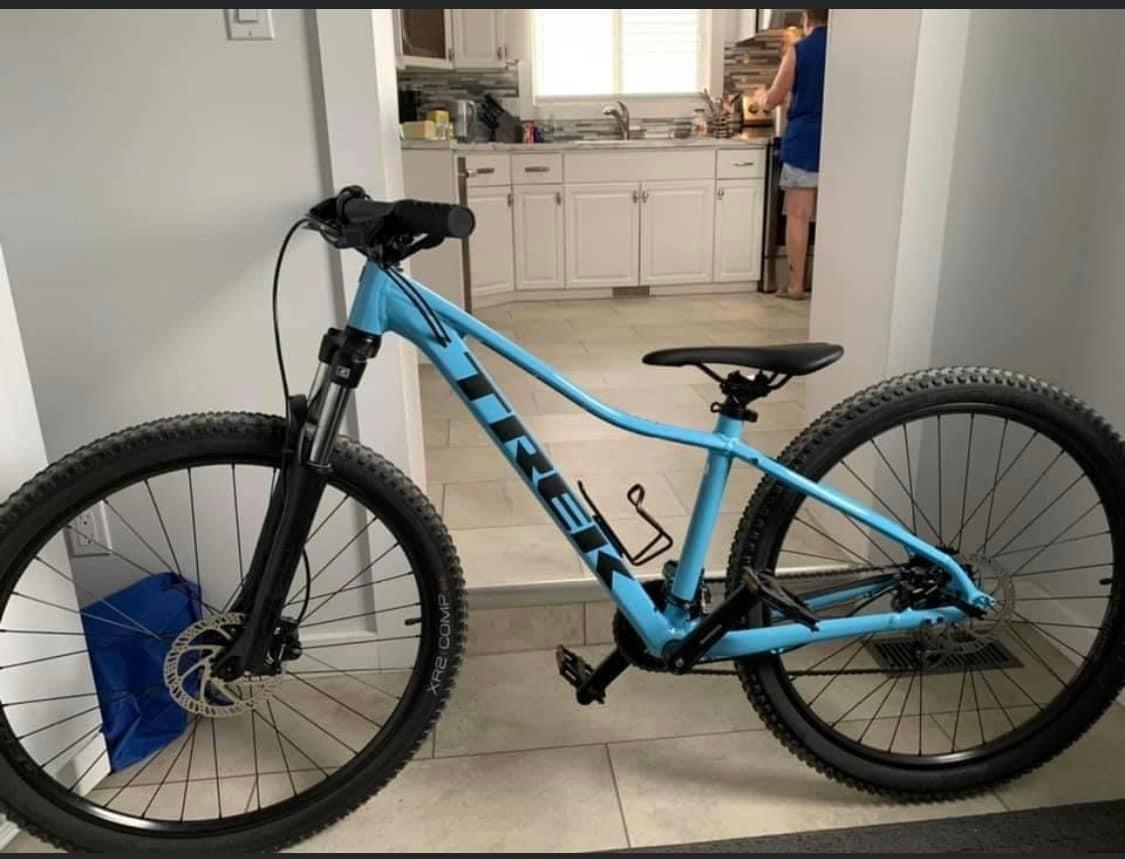 2021 Trek Marlin 5 Blue