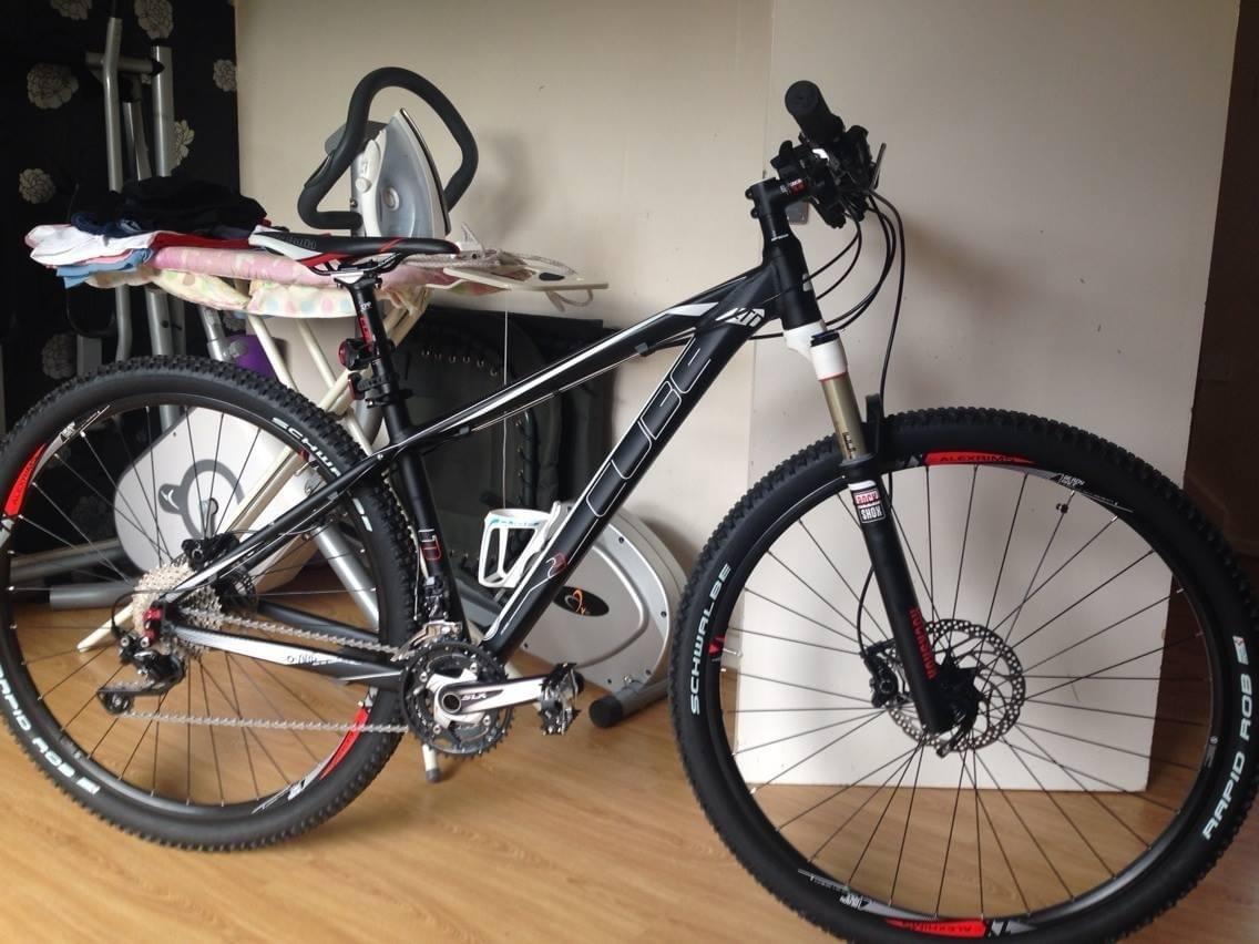 2014 Cube Ltd race Black