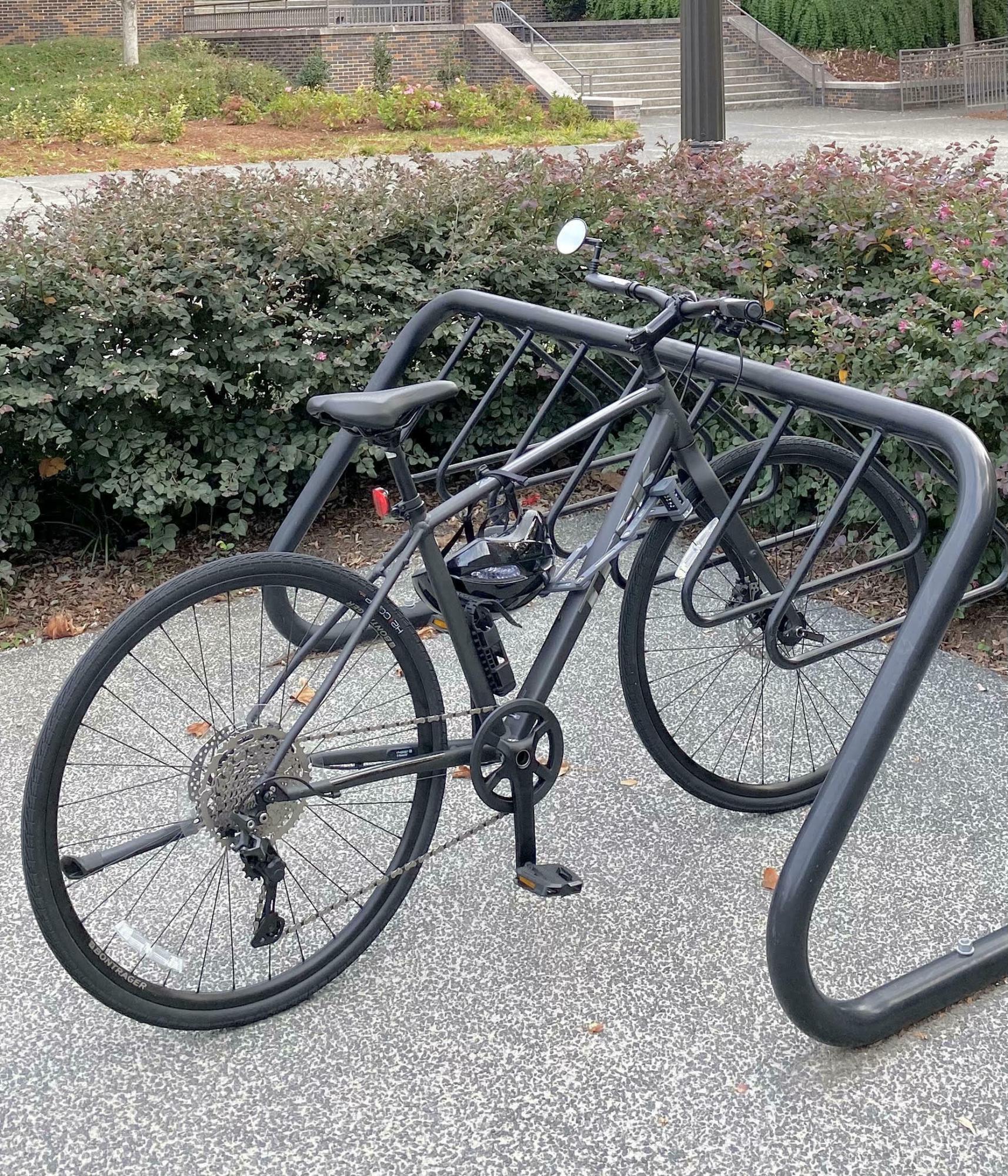 2022 Trek FX 3 Black