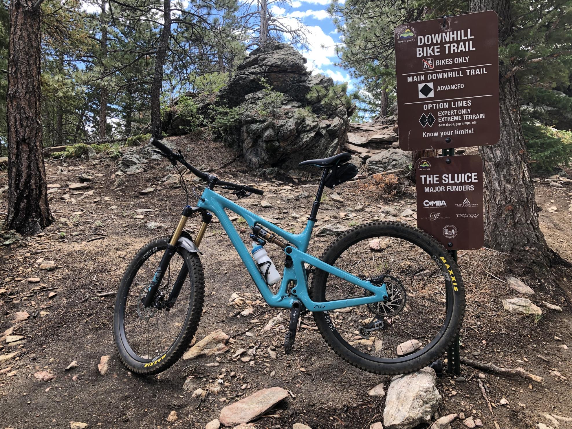 2022 Yeti SB130 Teal