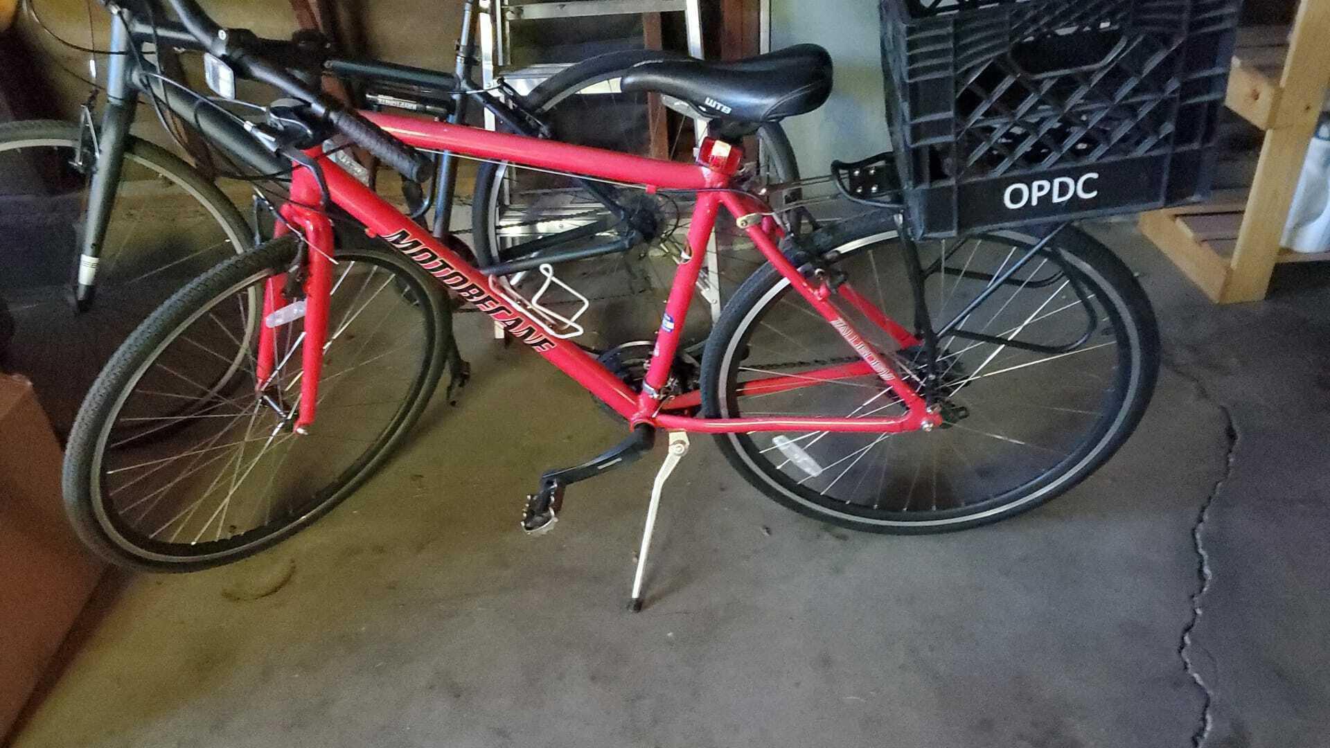 2023 Motobecane Not sure but a road bike Red