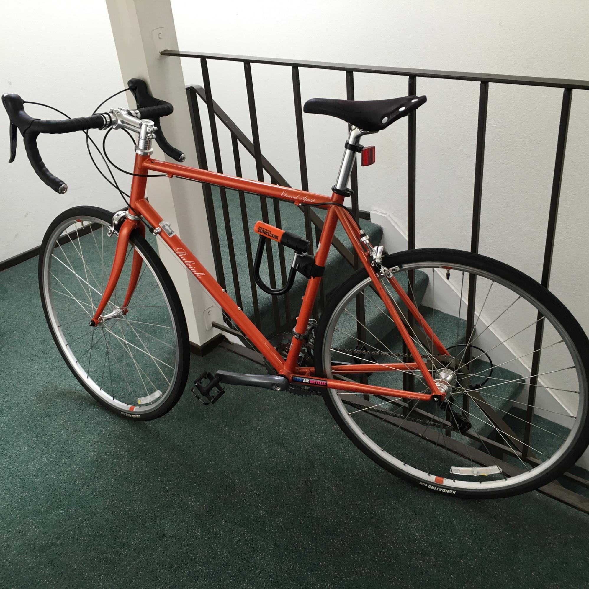 2016 Raleigh Grand Sport Orange