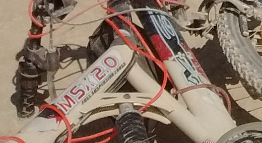 Mongoose MSX 2.0 full suspension cross White