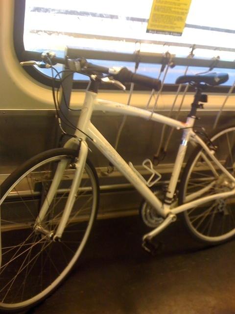 2009 Specialized Sirrus  White