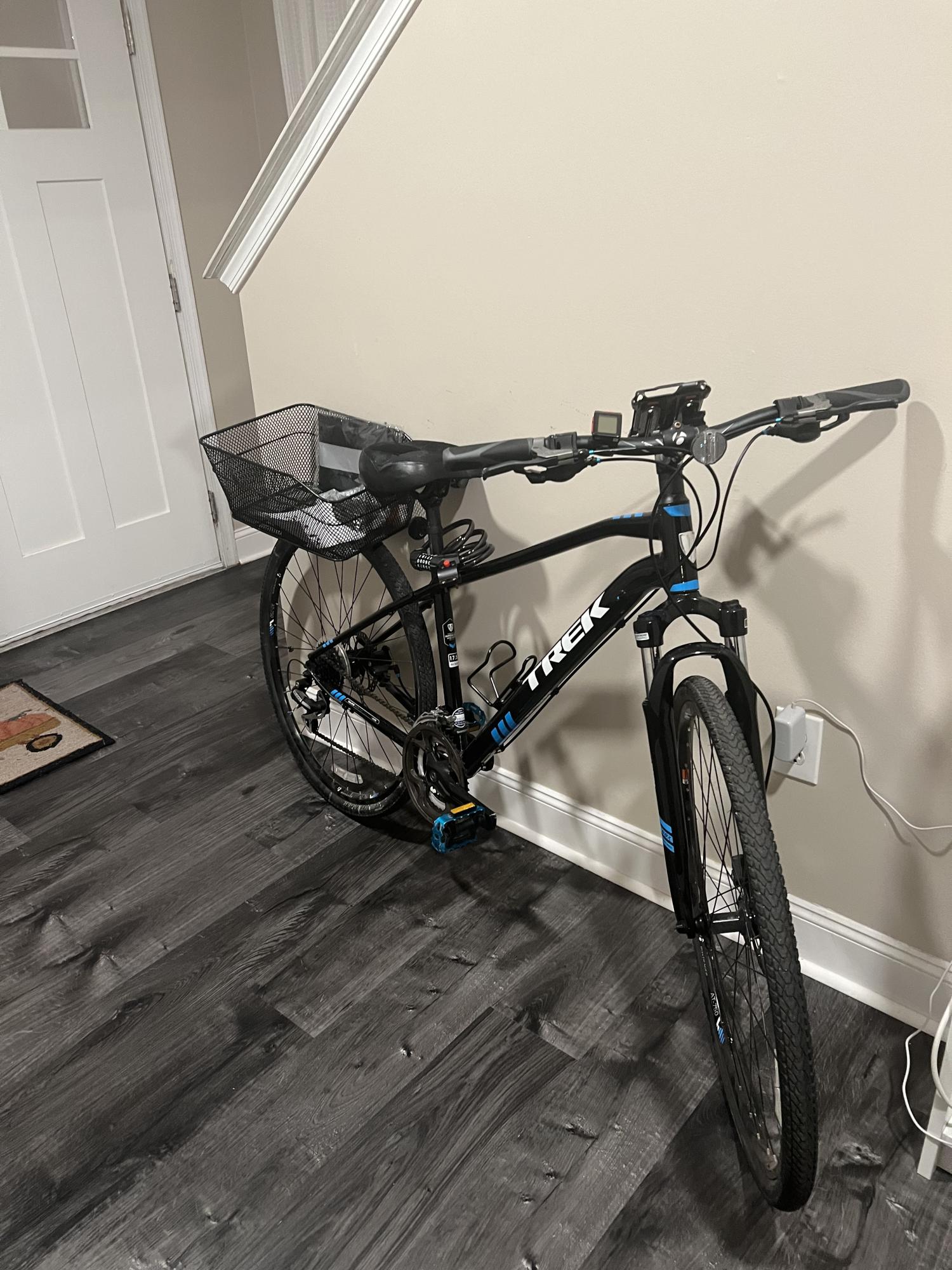 Trek Black