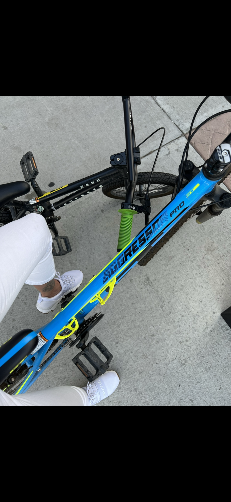 2020 GT Bicycles Aggressor Pro Blue and Yellow or Gold