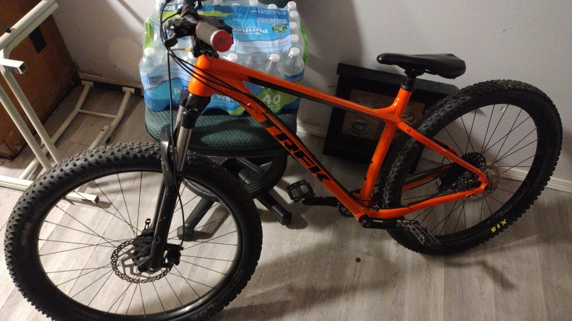 2018 Trek Roscoe 8 Orange
