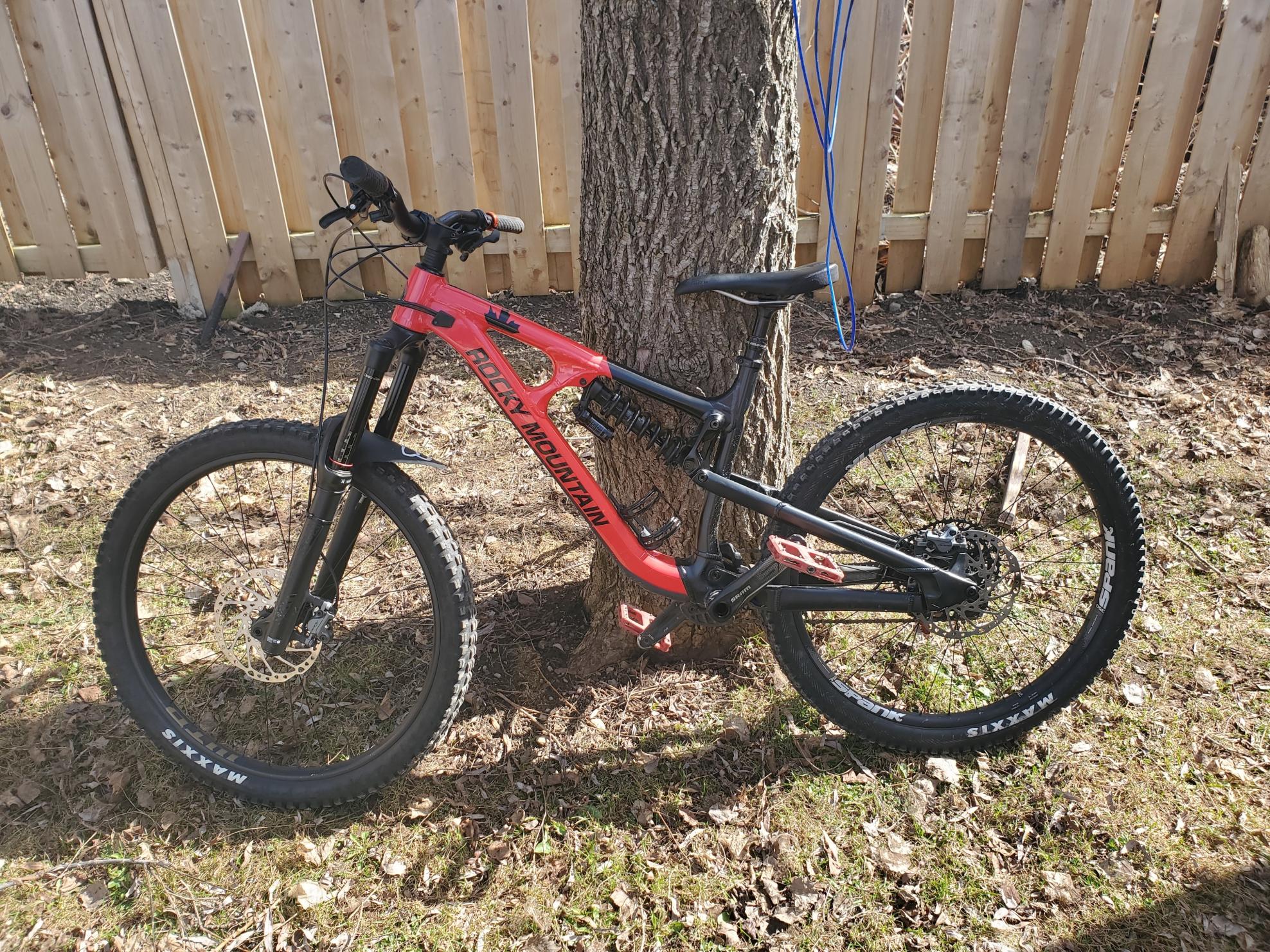 2020 Rocky Mountain Bicycles Slayer alloy 30 Red and Black