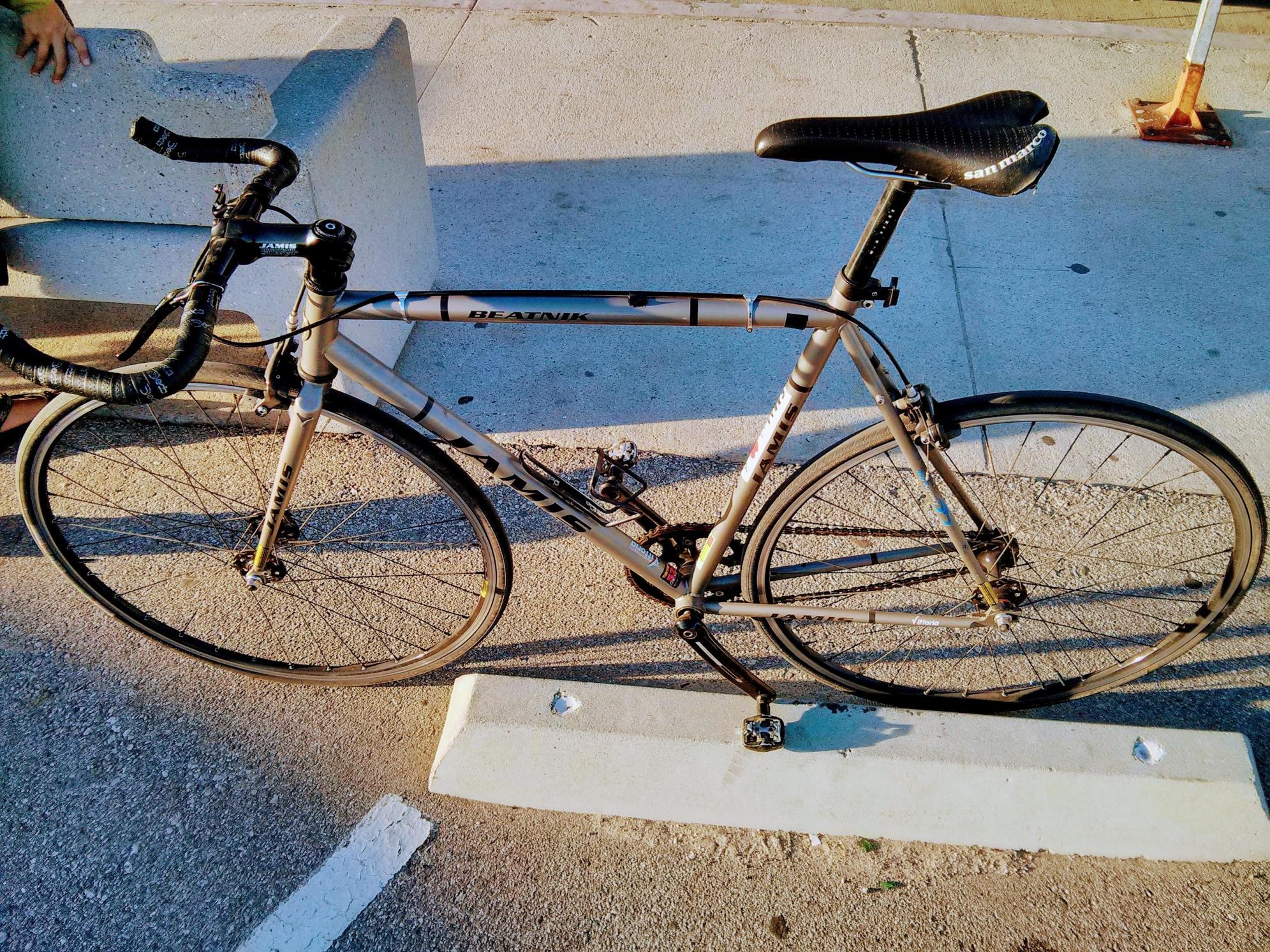 2009 Jamis Beatnik Silver or Gray