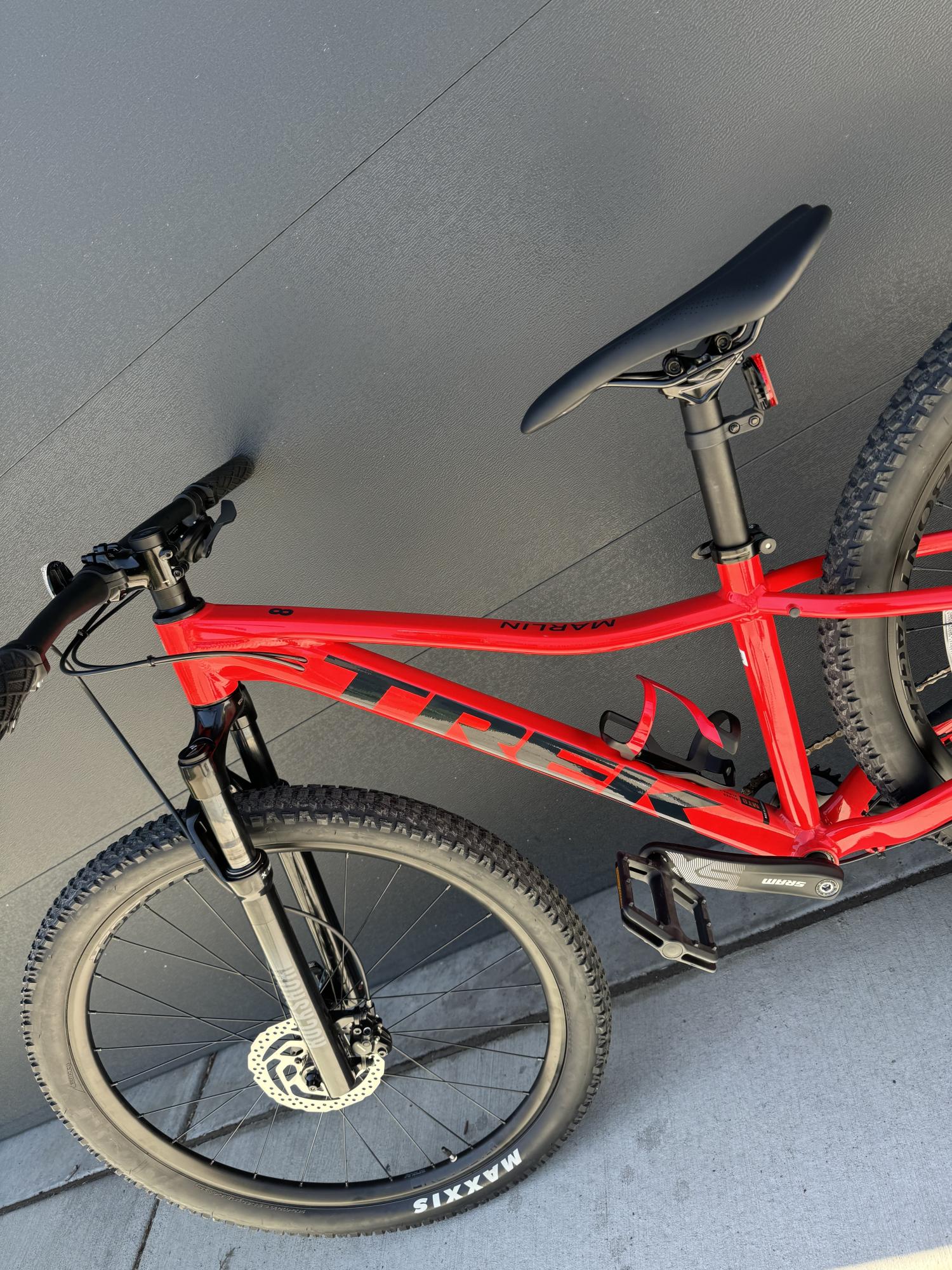 Trek Marlin Red
