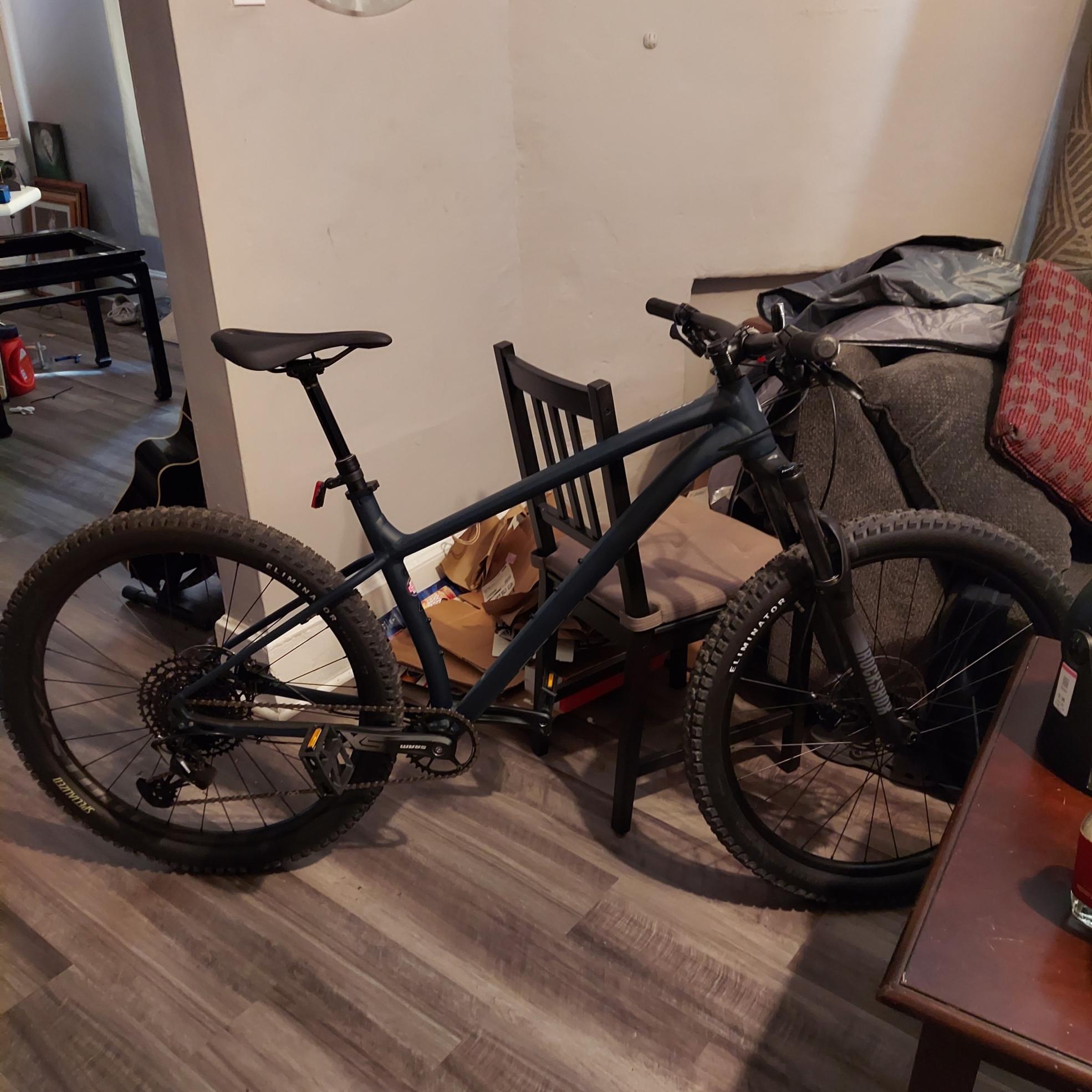 2022 Specialized Fuse Blue