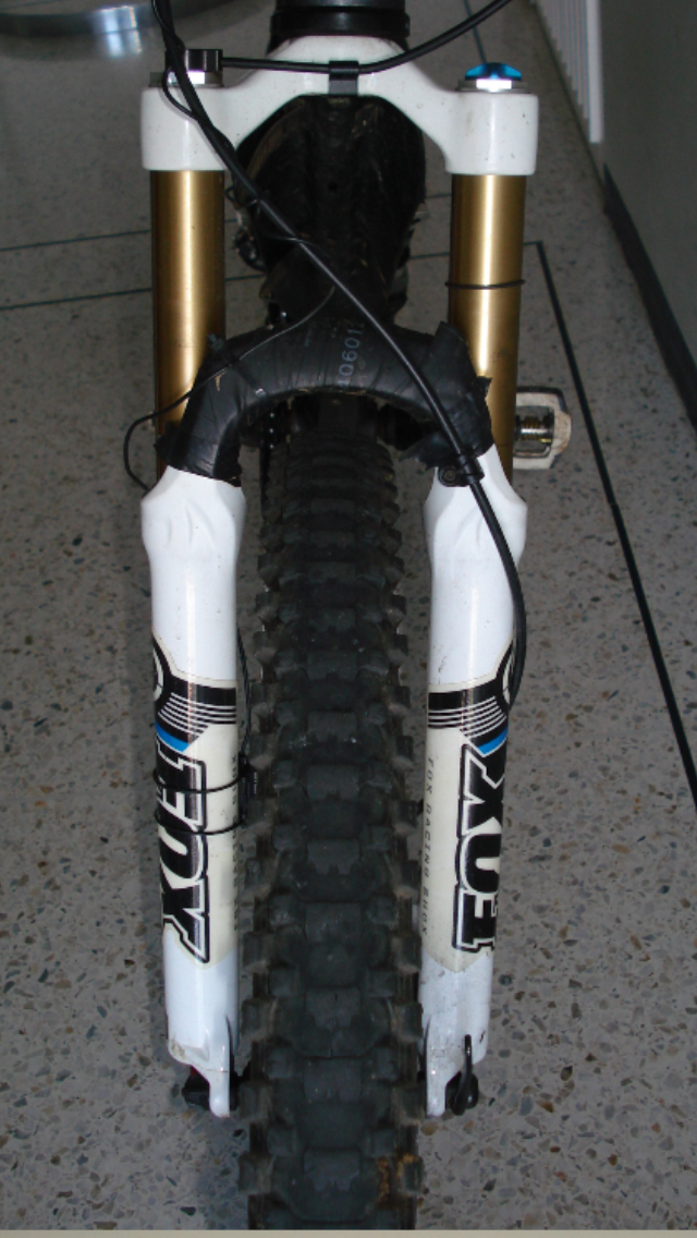 2009 Cannondale F3 cafeinne Silver or Gray