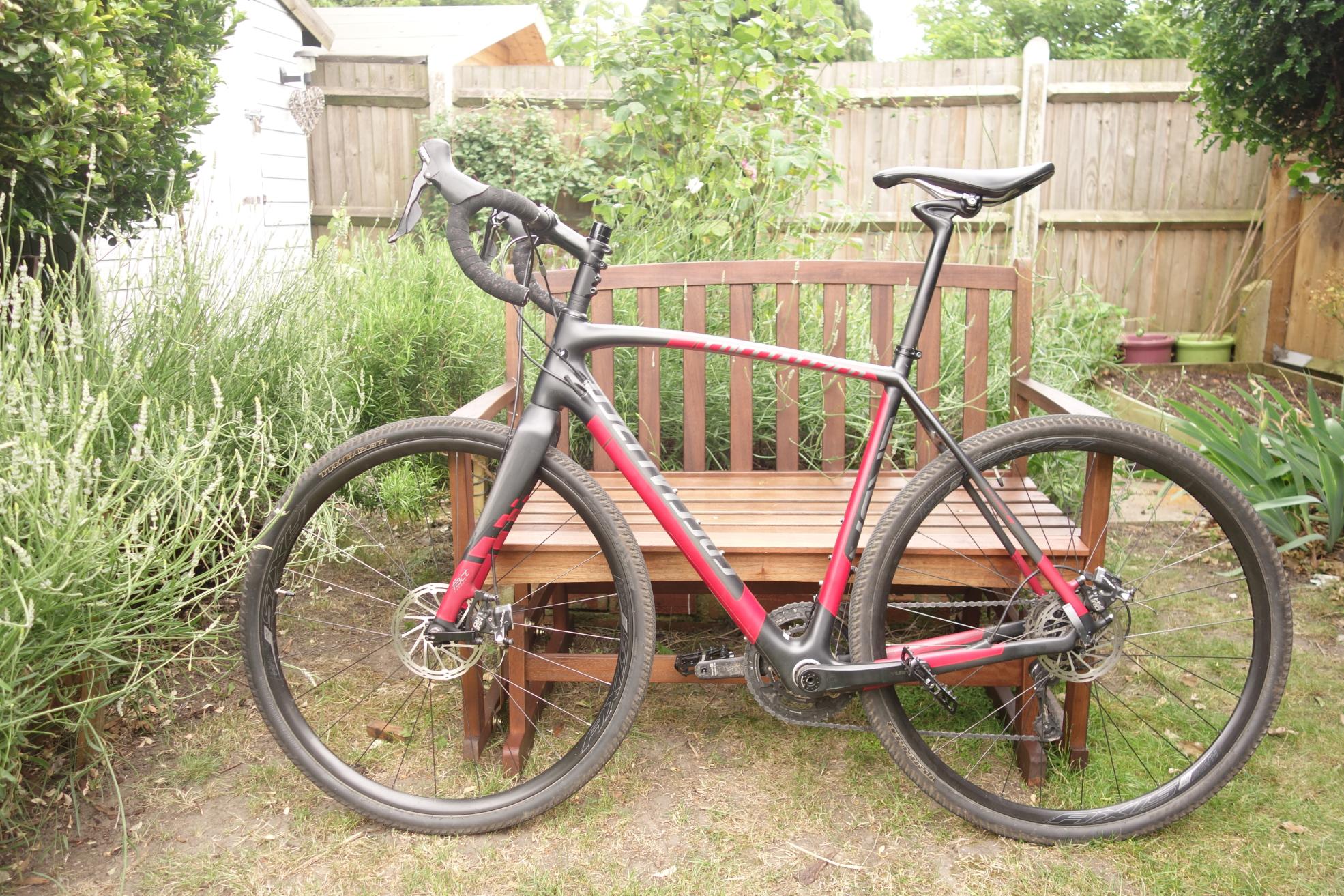 2015 Specialized CruX Elite EVO Black and Red