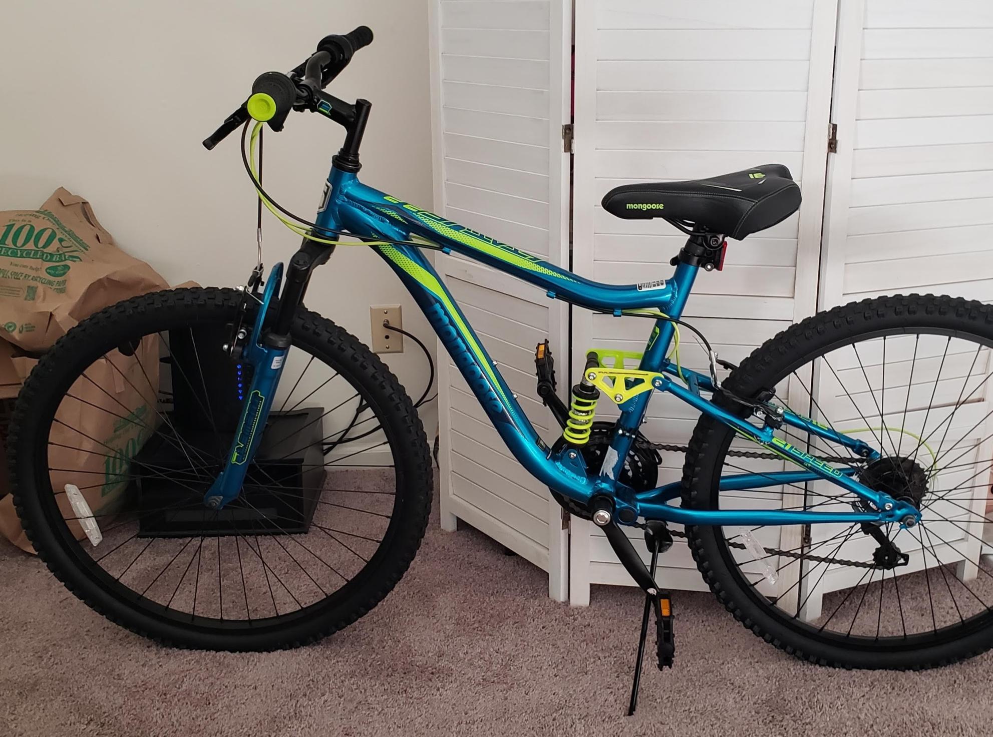 2021 Mongoose Status 2.2 Teal and Green