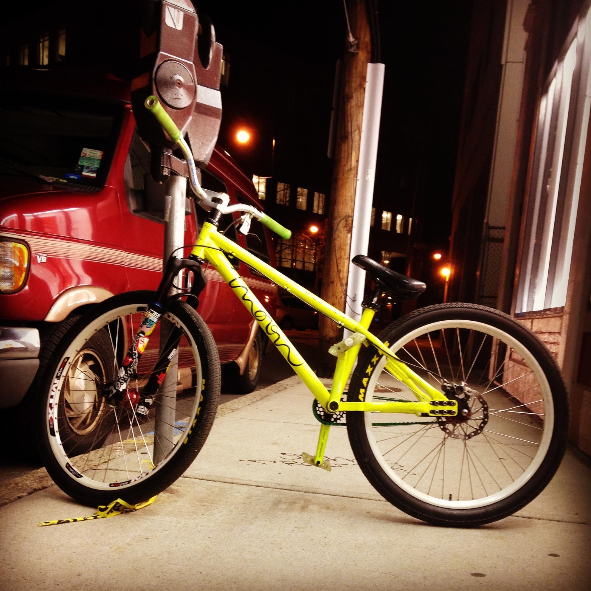 2006 24 Bicycles Yellow or Gold