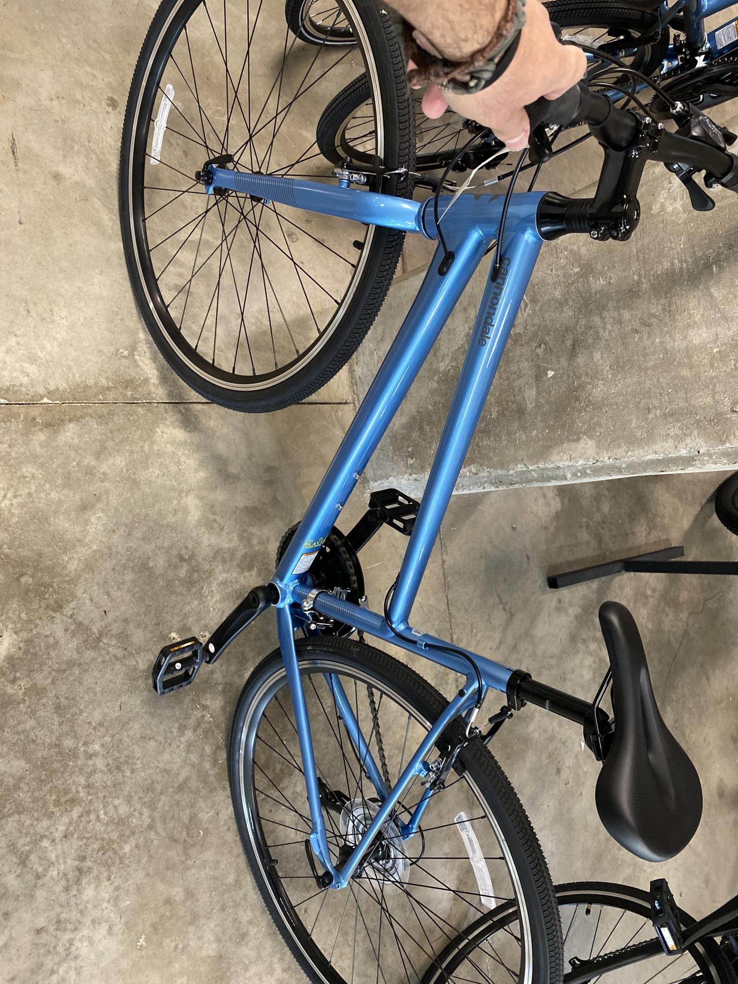2020 Cannondale Quick 6 Blue