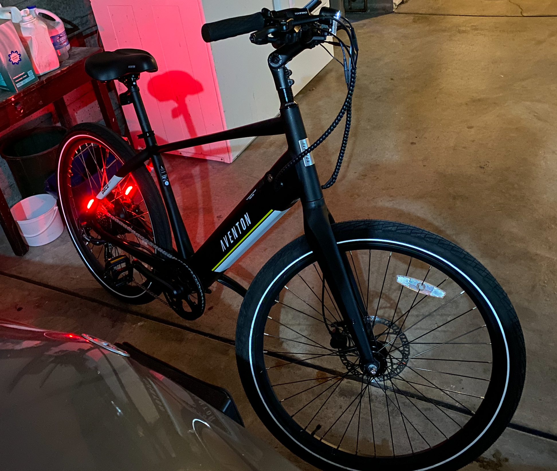 2023 Aventón Pace 500.3 Black