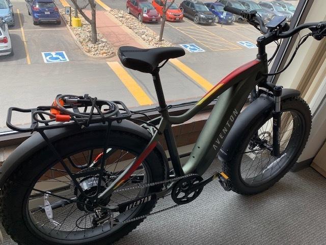 2022 Aventón Aventure Green