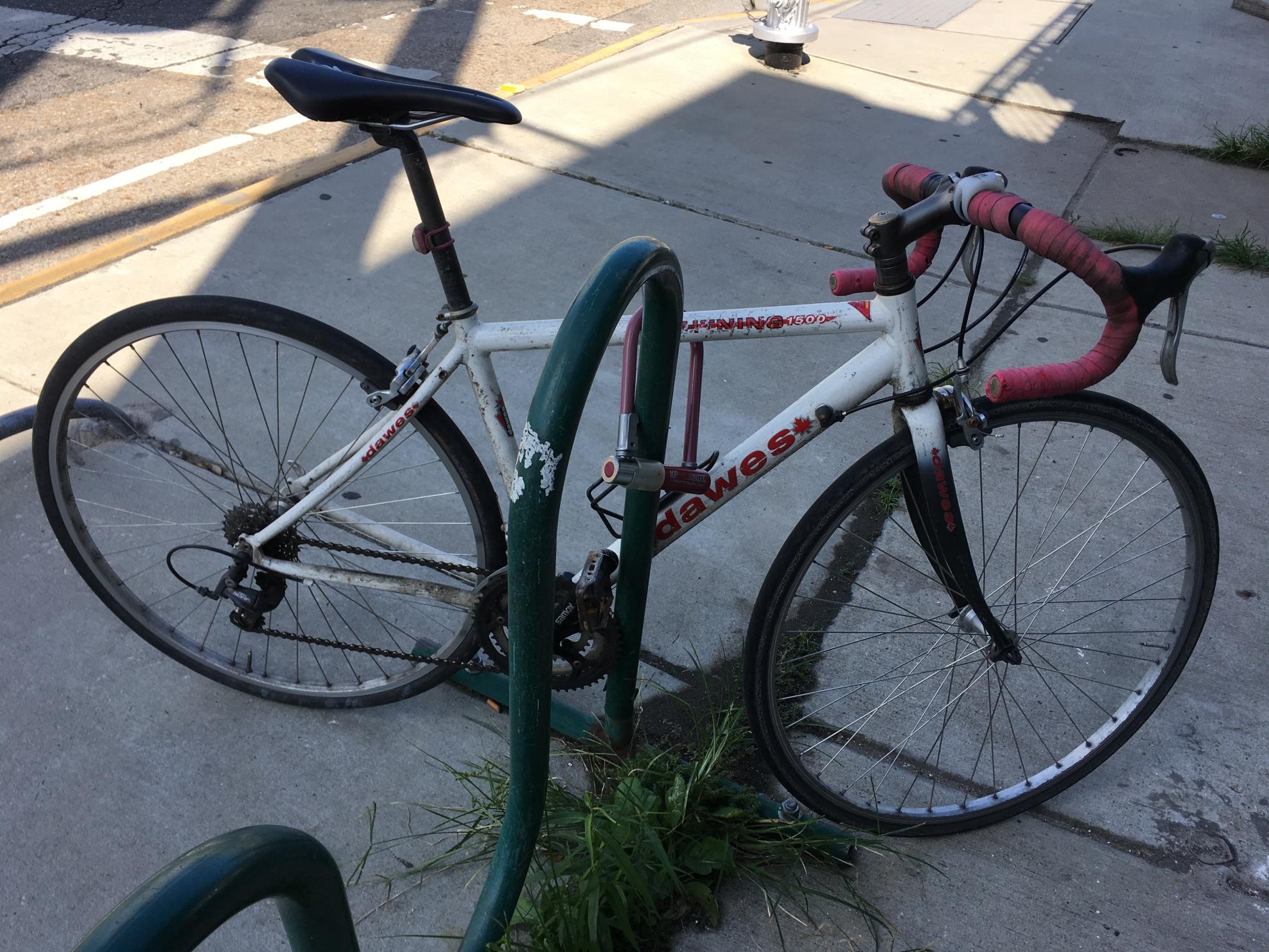 Dawes Cycles Lightning 1500 White